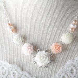 Vintage Style Flower Necklace - Shabby Chic -..