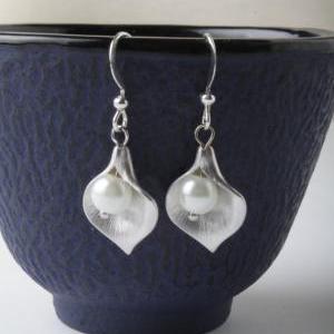 Bridesmaid Earrings - Silver Calla Lily Earrings..