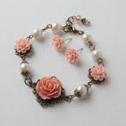 Vintage flower bracelet - rose cabochon bracelet and earrings set -Vintage style jewelry - Shabby chic bracelet - salmon- rose and pearl - cabochon jewelry - vintage style - rose bracelet - set
