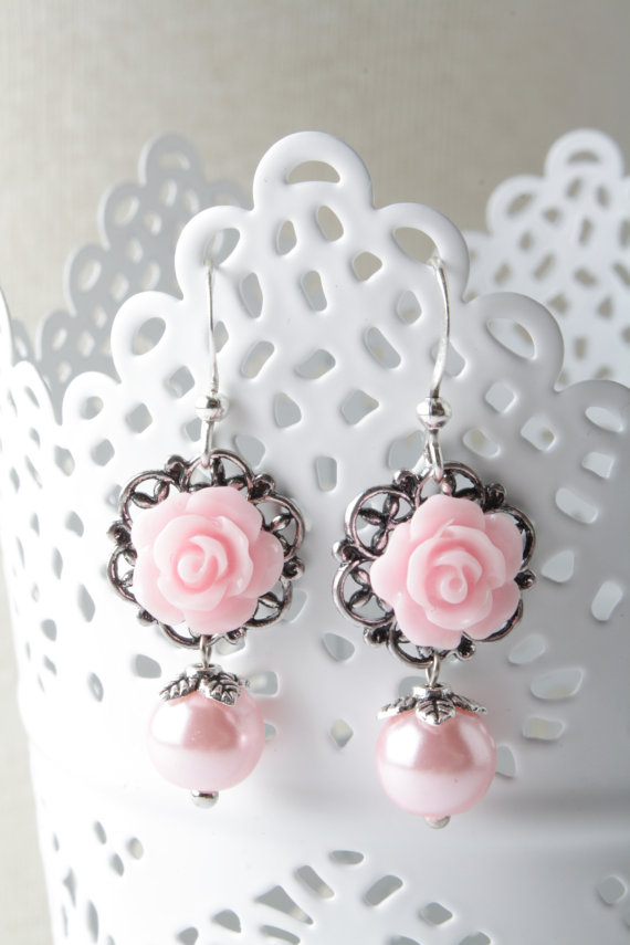 Pink Rose Earrings - Bridesmaid Earrings - Shabby-chic - Flower Jewelry - Vintage Style Earrings - Pink Wedding - Pearl Earrings