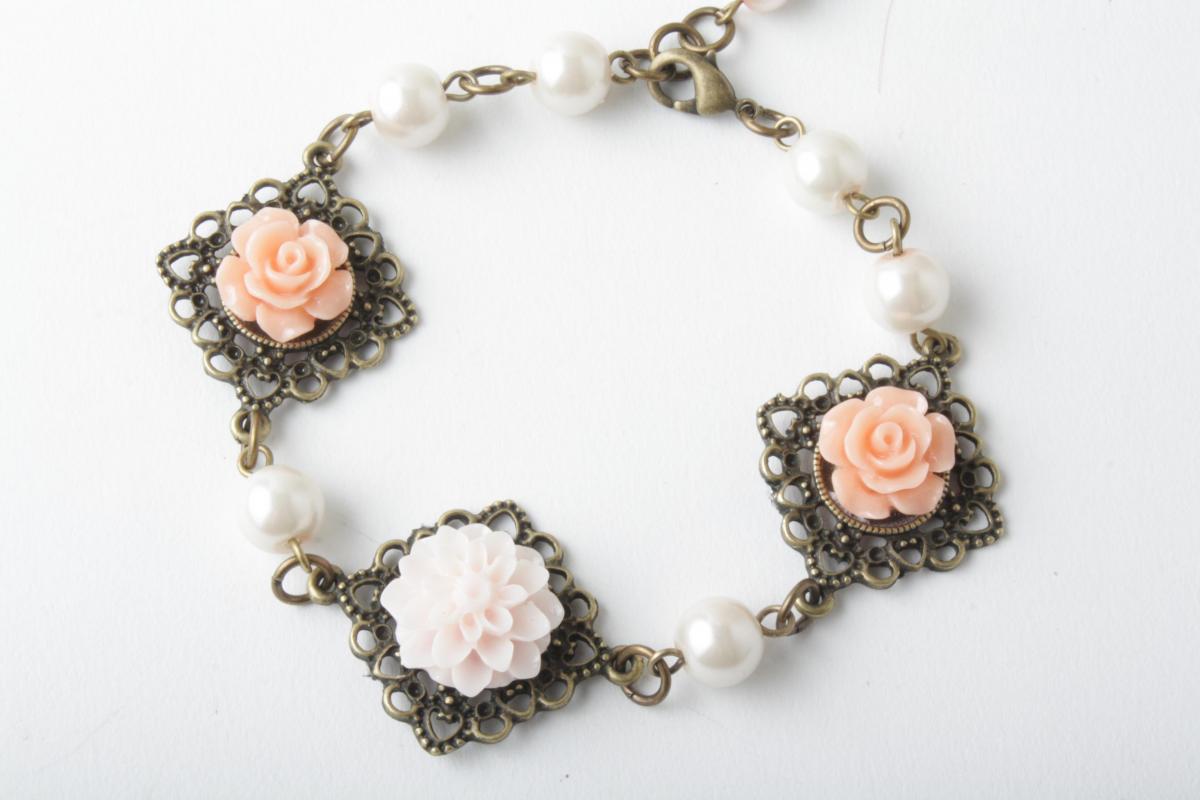 Flower Cabochon And Antique Brass Bracelet - Shabby Chic - Pink And Peach Flowers -flower And Pearl - Pink And Brass - Cabochon Jewelry